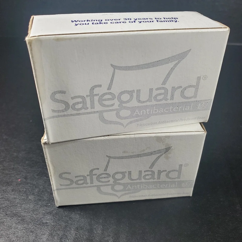 SafeGuard Antibacterial Deodorant Bar Soap 4oz, 2‎ Pack *With TRICLOCARBAN*
